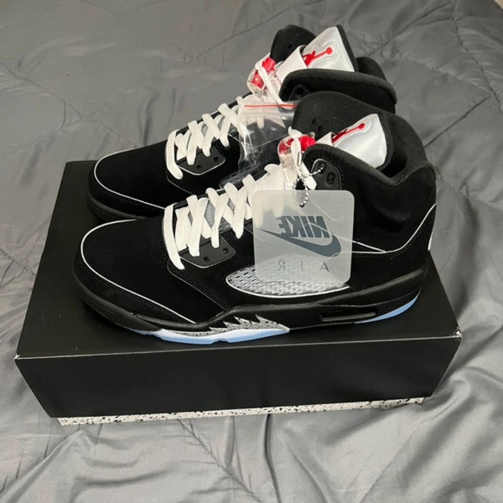 Jordan 5 black metallic